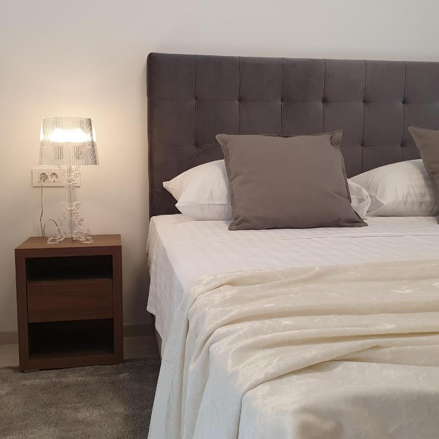 Villa Aquamarine Apartments Novalja Kültér fotó