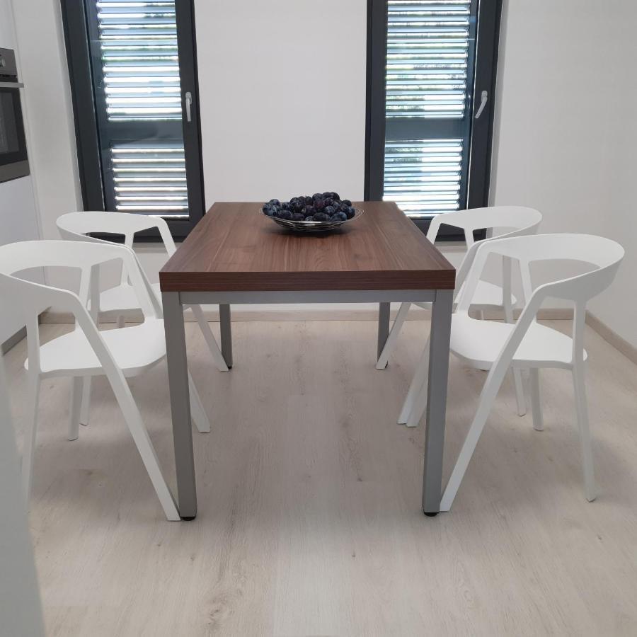Villa Aquamarine Apartments Novalja Kültér fotó